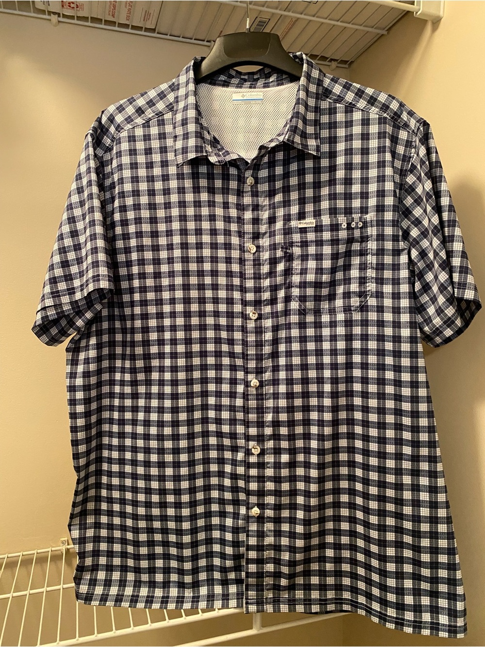 Men's XXL Columbia PFG Short-Sleeve Omni-Shade Fishing Shirt with vented back
